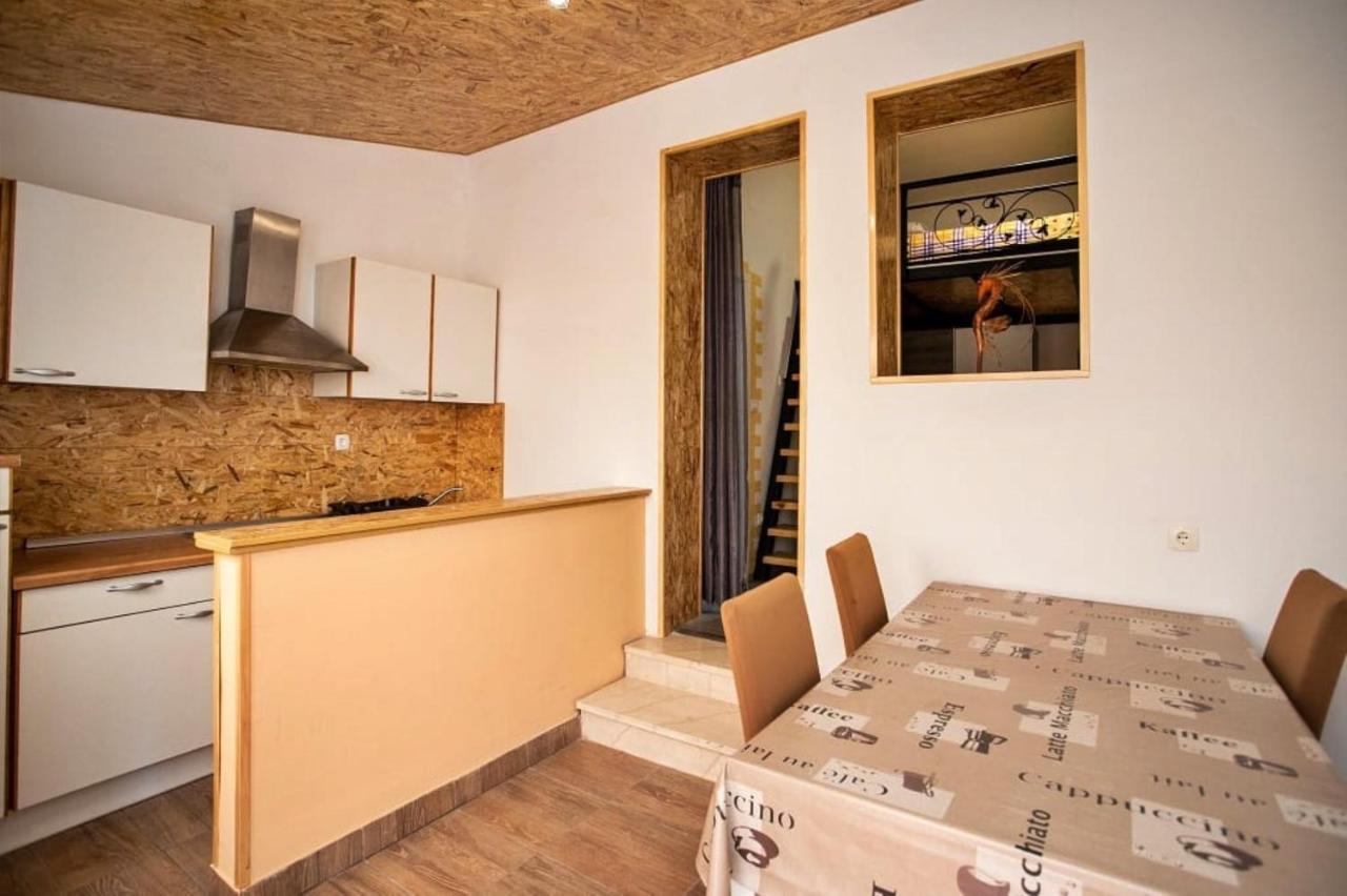 Apartments Punta 2 Omiš Zewnętrze zdjęcie