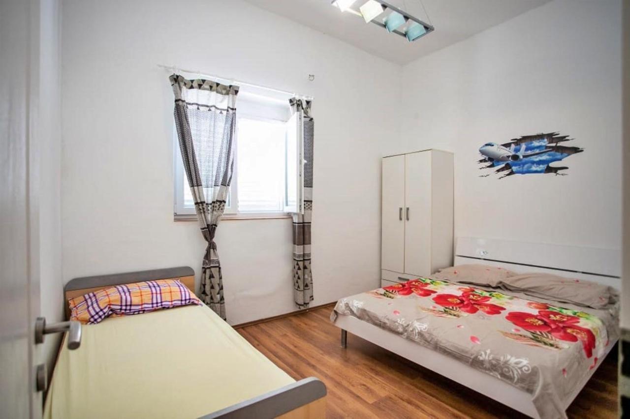 Apartments Punta 2 Omiš Zewnętrze zdjęcie