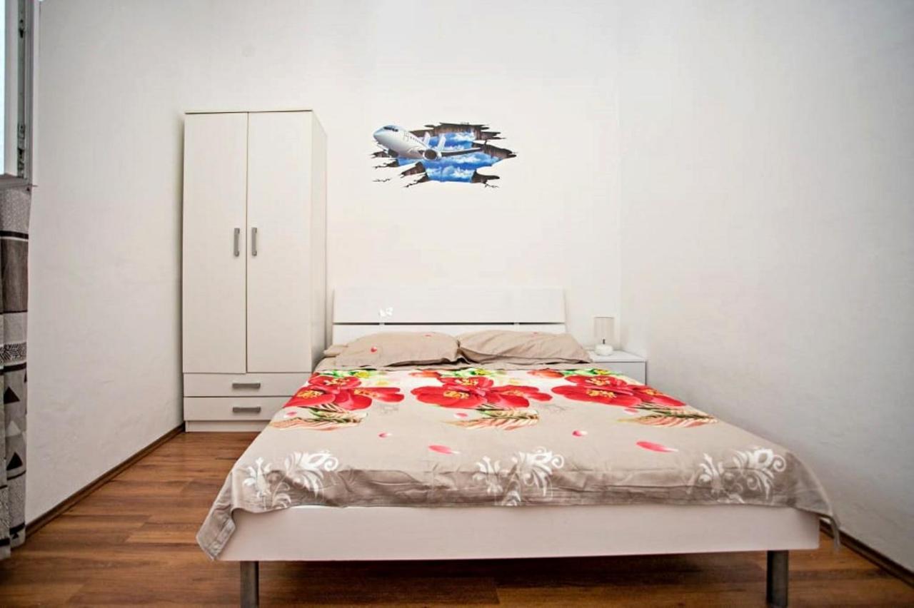 Apartments Punta 2 Omiš Zewnętrze zdjęcie